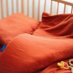 Keseli Organik Müslin Nevresim Takımı 100X135 cm +/ - 3cm Çarşaf 120X150 Yastık 35X45 cm Rust